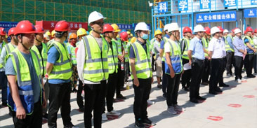 “落实安全责任,推动安全发展”